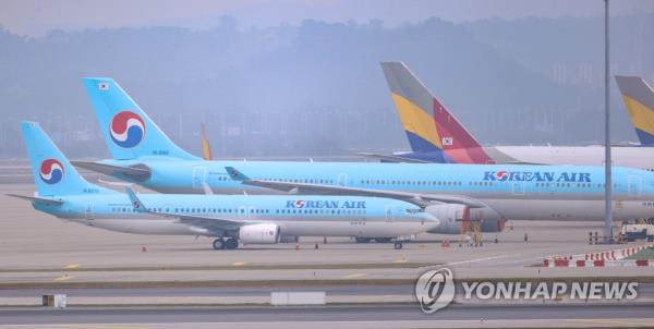 Airplanes remain parked at Incheon Internatio<em></em>nal Airport. (Yonhap)