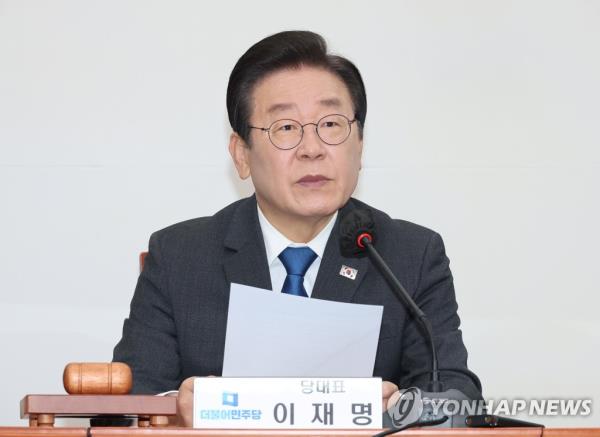 反对党领袖呼吁与美国联合调查窃听指控