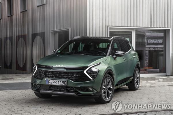 This file photo offered by Hyundai Motor Group shows the Kia Sportage SUV. (PHOTO NOT FOR SALE) (Yonhap) 