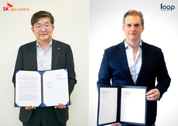 This photo, provided by SK Geocentric Co. on May 3, 2023, shows its CEO Na Kyung-soo (L) and Daniel Solomita, CEO of Loop Industries. (PHOTO NOT FOR SALE) (Yonhap)