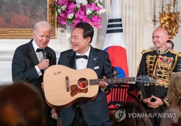 Yoon认为他在白宫国宴上的“美国派”表演相当不错