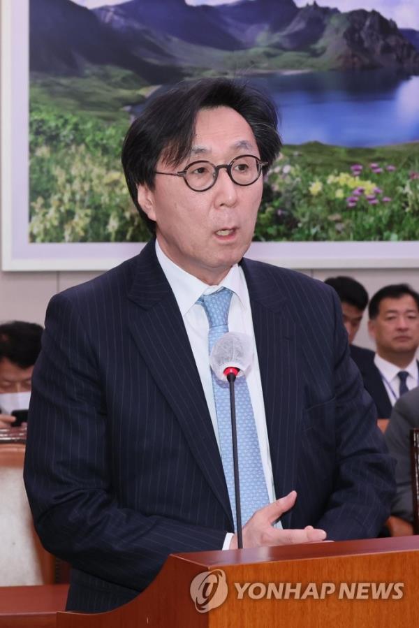 First Vice Foreign Minister Chang Ho-jin speaks at a session of the Natio<em></em>nal Assembly's foreign affairs committee in Seoul on May 9, 2023. (Yonhap)