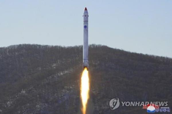 分析人士称，朝鲜太空火箭发射失败既显示了技术挑战，也显示了日益增长的太空野心