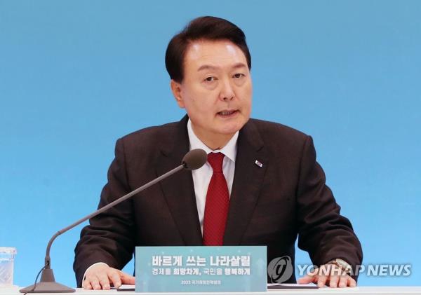 尹光雄说，统一部不应该再像支持朝鲜的机构那样行事
