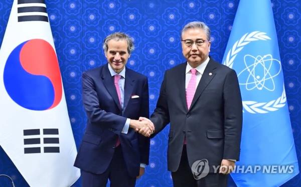 国际原子能机构(IAEA)总干事与韩国外交通商部长官讨论了有关福岛污水排放的IAEA报告书