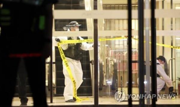 官方消息：两名持刀横冲直撞的受害者有脑死亡的危险