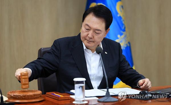 President Yoon Suk Yeol opens a Cabinet meeting at the presidential office in Seoul on Aug. 29, 2023, in this photo provided by the office. (PHOTO NOT FOR SALE) (Yonhap)