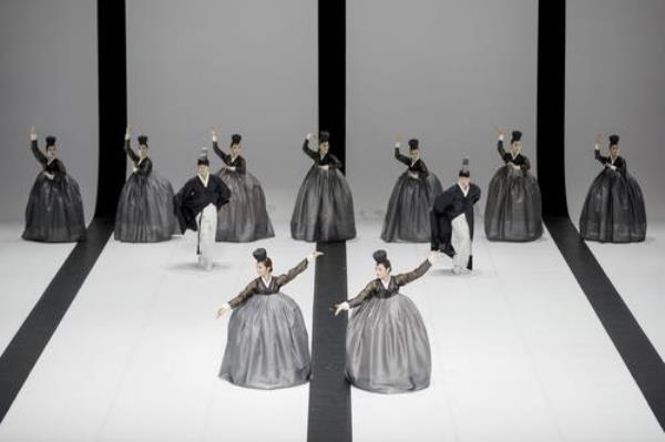 This image provided by the Natio<em></em>nal Theater of Korea and the Ministry of Culture, Sports and Tourism shows a scene from 