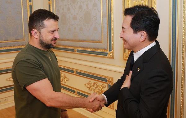 乌克兰领导人寻求韩国在核能、资源、国防工业方面的重建援助