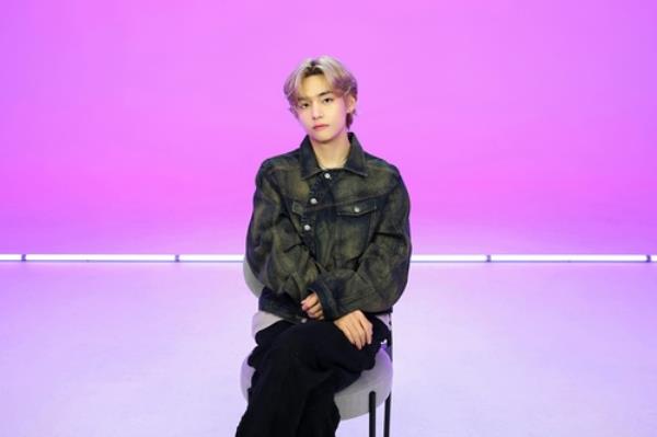 防弹少年团的《V》首次登上Billboard 200排行榜第2位