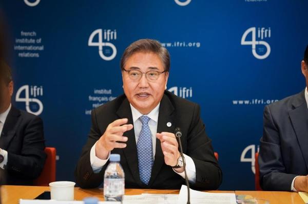 This photo provided by Seoul's foreign ministry shows Foreign Minister Park Jin speaking at a roundtable discussion at the French Institute of Internatio<em></em>nal Relations, or the IFRI, in Paris on Sept. 29, 2023. (PHOTO NOT FOR SALE) (Yonhap)