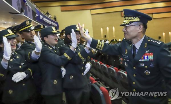 Army Chief of Staff General Park Jeong-hwan attends a graduation ceremony at the Army Cadet Military School in Goesan, North Chungcheong Province, on June 23, 2023, in this file photo provided by the Army. (PHOTO NOT FOR SALE) (Yonhap)