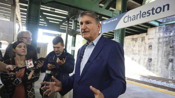 民主党参议员乔·曼钦(Joe Manchin)不会在2024年寻求连任，这给了共和党一个绝佳的机会
