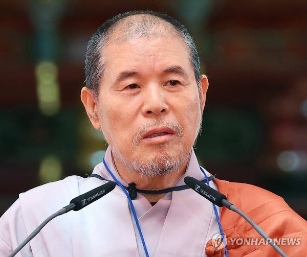 Ven. Jaseung, a former head of the Jogye Order, South Korea's largest Buddhist sect, is seen in this file photo. (Yonhap)