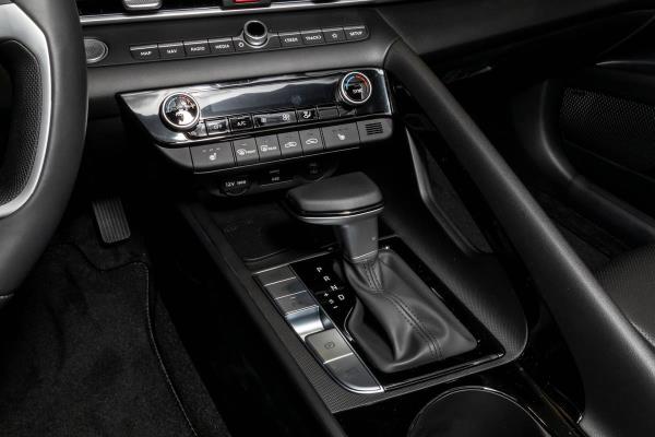 2024 Hyundai Elantra | Cars.com photo by Christian Lantry