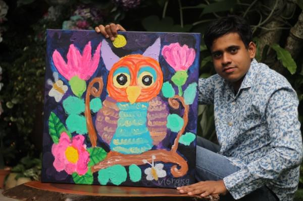 Vishaka regards nature as a muse that inspires him to produce vibrant artistic ex<em></em>pressions of animals, birds and flowers. — Picture courtery of Joice Chong (Dragon Fly Art Cottage)
