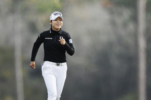 韩国选手李素美即将赢得LPGA资格赛冠军