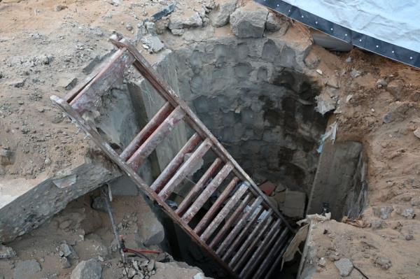 WSJ: Israel co<em></em>nsiders flooding Gaza tunnels with seawater