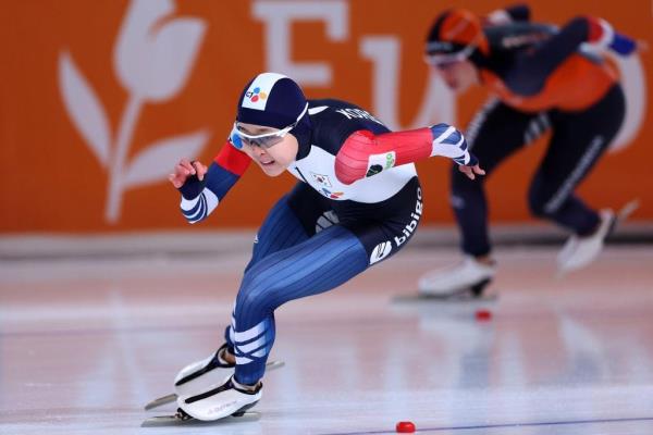 Kim Min-sun of South Korea competes in the women's 500-meter race at the Internatio<em></em>nal Skating Unio<em></em>n World Cup Speed Skating at Var Energi Arena Sormarka in Stavanger, Norway, on Sunday. (Yonhap)