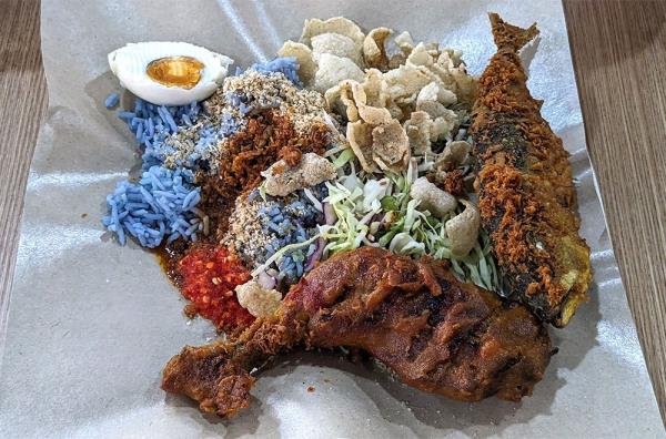 'Ayam percik', 'daging kerutup' and 'gulai ikan' shine brightly at TTDI's Restoran Bok’s Kito